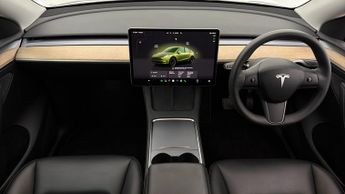 Tesla Model Y LONG RANGE AWD