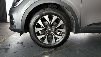 Renault Arkana ICONIC E-TECH