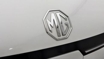 MG MG5 TROPHY
