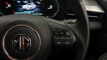 MG MG5 TROPHY