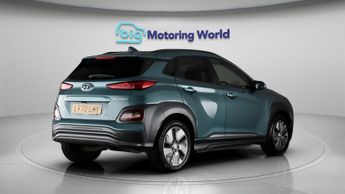 Hyundai KONA PREMIUM SE