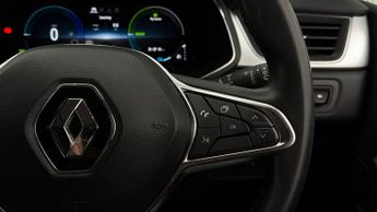 Renault Captur TECHNO E-TECH