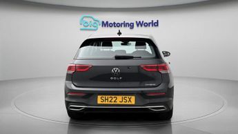 Volkswagen Golf STYLE TSI DSG