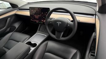 Tesla Model 3 LONG RANGE