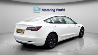 Tesla Model 3 LONG RANGE