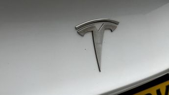 Tesla Model 3 LONG RANGE