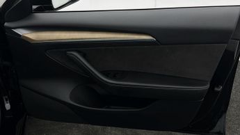 Tesla Model 3 MODEL 3
