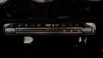 Mercedes-Benz CLA CLA 200 AMG LINE PREMIUM