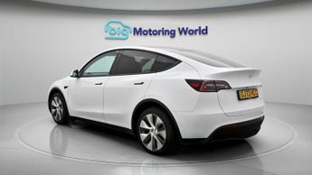 Tesla Model Y LONG RANGE AWD