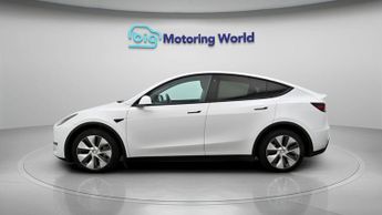 Tesla Model Y LONG RANGE AWD