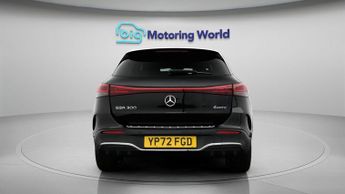 Mercedes-Benz EQA EQA 300 4MATIC AMG LINE