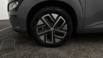 Hyundai KONA PREMIUM