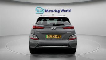 Hyundai KONA PREMIUM