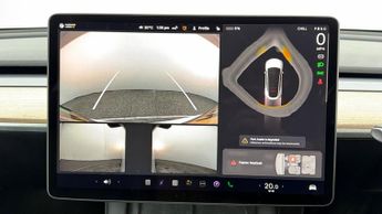 Tesla Model Y BASE