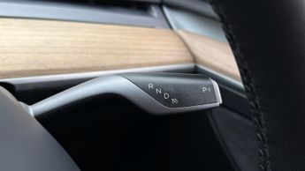 Tesla Model Y BASE