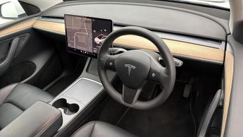 Tesla Model Y BASE