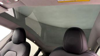 Tesla Model Y BASE