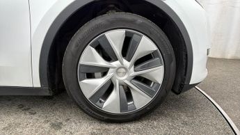 Tesla Model Y BASE