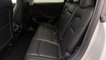 Tesla Model Y BASE