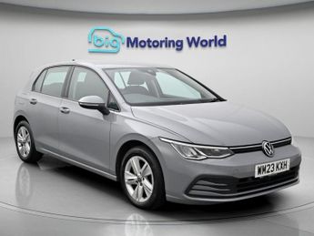 Volkswagen Golf LIFE TSI