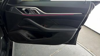 BMW i4 EDRIVE40 M SPORT