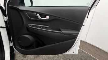 Hyundai KONA PREMIUM
