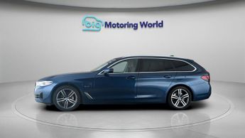 BMW 5 Series 530E SE
