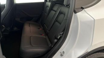 Tesla Model Y BASE