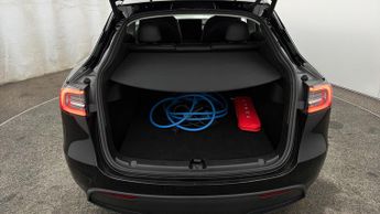 Tesla Model Y BASE