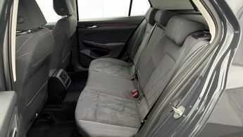 Volkswagen Golf STYLE TSI DSG