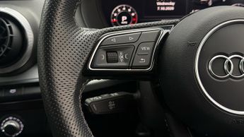Audi Q2 TFSI QUATTRO S LINE