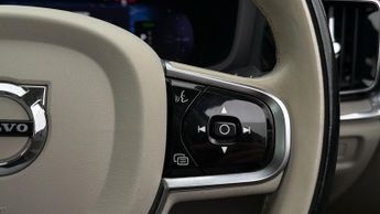 Volvo S60 RECHARGE T8 PLUS AWD