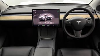 Tesla Model Y LONG RANGE AWD