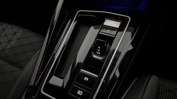 Volkswagen Golf R-LINE ETSI DSG