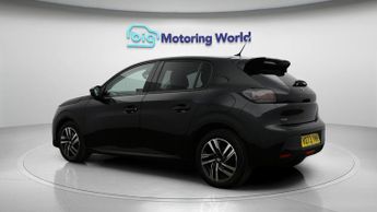 Peugeot 208 PURETECH ALLURE PREMIUM PLUS S/S