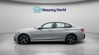BMW 3 Series 330E M SPORT