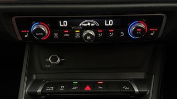 Audi Q3 TFSI E S LINE BLACK EDITION