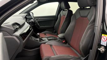 Audi Q3 TFSI E S LINE BLACK EDITION