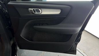 Volvo XC40 B3 CORE