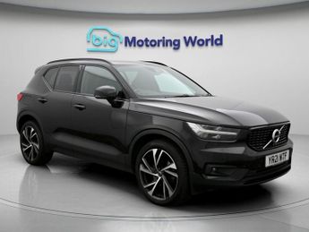 Volvo XC40 B4 R-DESIGN PRO