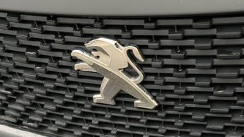 Peugeot E-2008 ALLURE PREMIUM