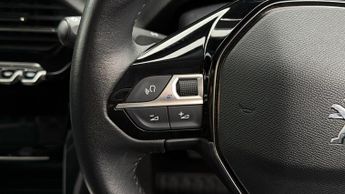 Peugeot E-2008 ALLURE PREMIUM