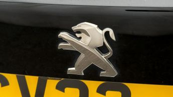 Peugeot E-2008 ALLURE PREMIUM