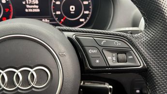 Audi Q2 TFSI S LINE