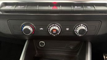 Audi Q2 TFSI S LINE
