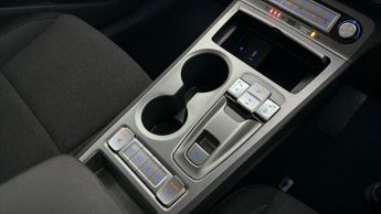 Hyundai KONA PREMIUM