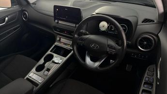 Hyundai KONA PREMIUM