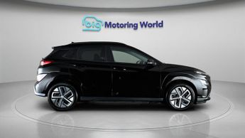Hyundai KONA PREMIUM