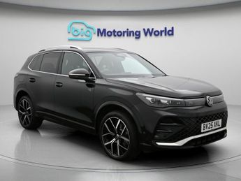 Volkswagen Tiguan R-LINE TSI DSG