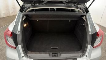 Renault Captur TECHNO E-TECH